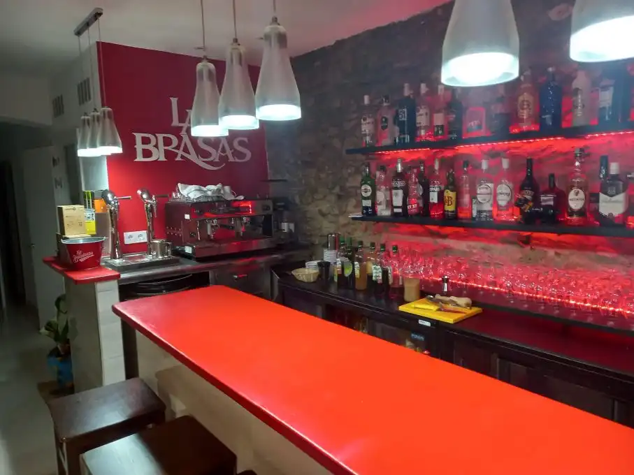 Locale commerciale in vendita a Carrer de Joan Badosa i Compte