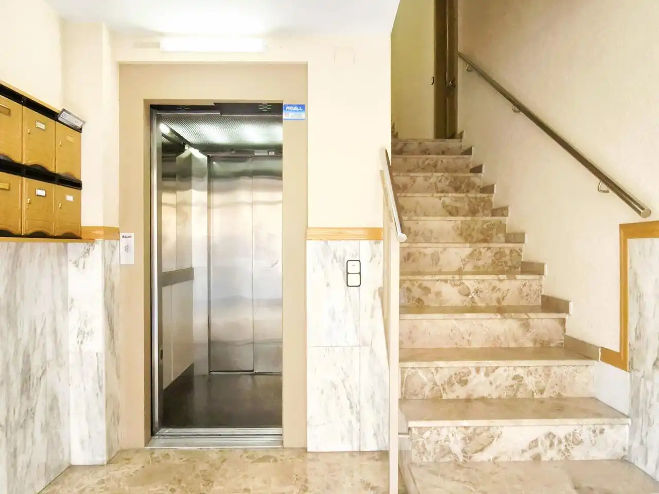 Piso en venta en Terrassa con Calefacción, Terraza y Balcón