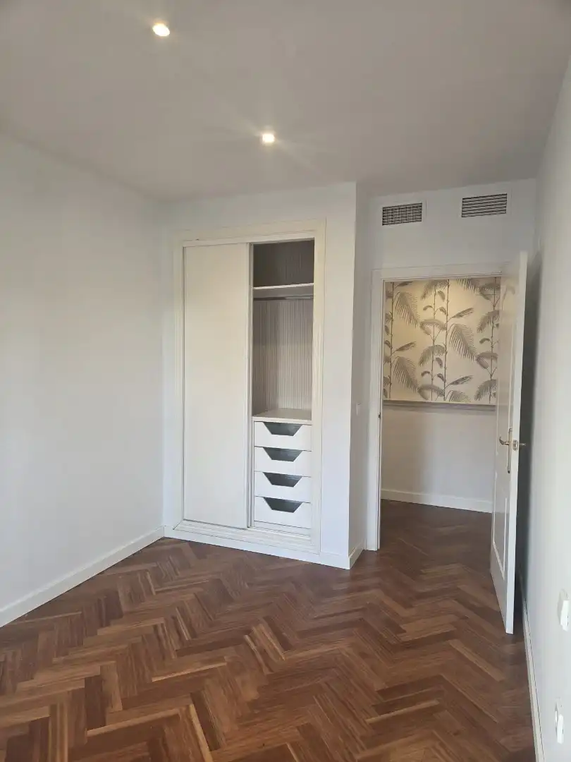 Habitación de Ático de alquiler en Badajoz con Aire acondicionado, Calefacción y Parquet