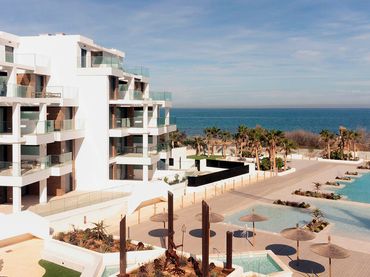 Penthouse mit Pool zum Verkauf in Las Marinas / Les Marines