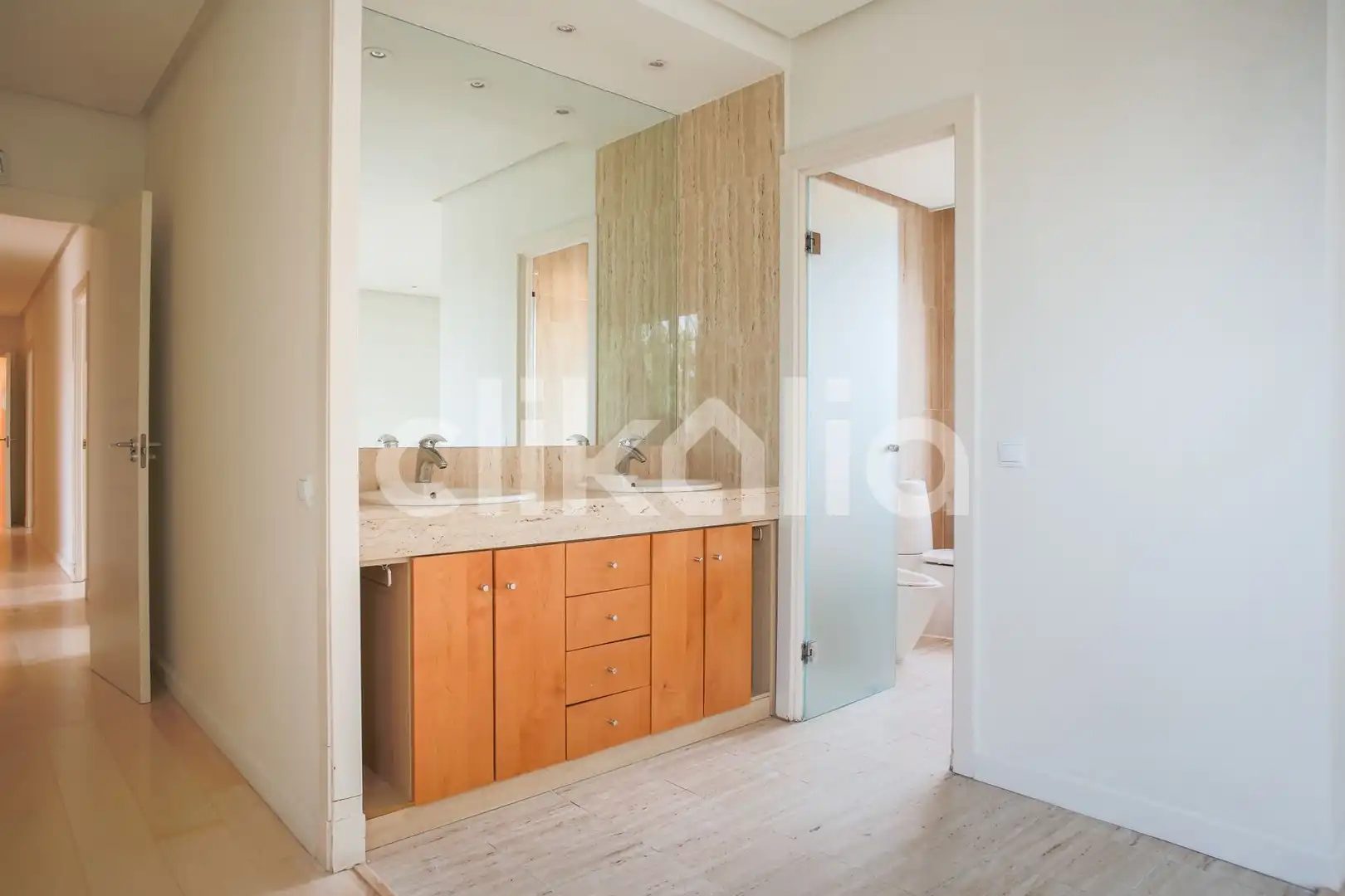 Bathroom of Flat for rent in Chamartín