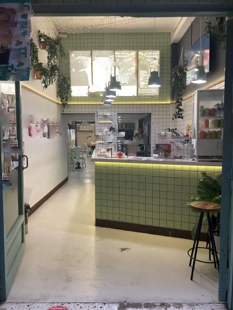 Local comercial en traspaso en Ciutat Vella, imagen 2