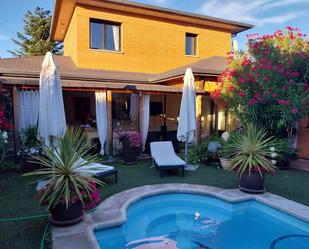 Garden of House or chalet for sale in Cabanillas del Campo  with Air Conditioner, Terrace and Swimming Pool