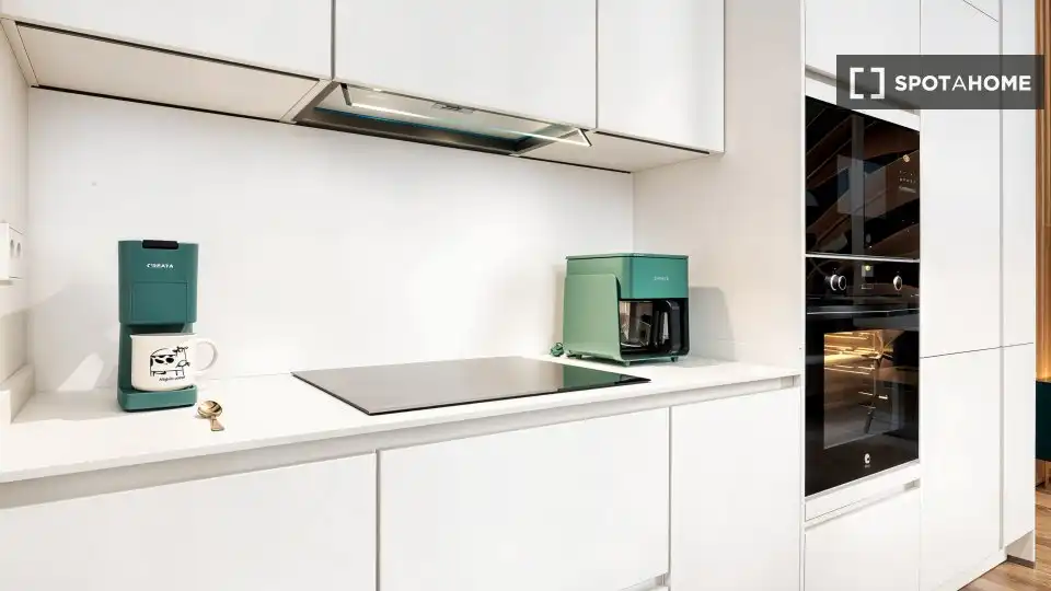 Cuina de Apartament per a compartir en Altea amb Aire condicionat, Terrassa i Moblat