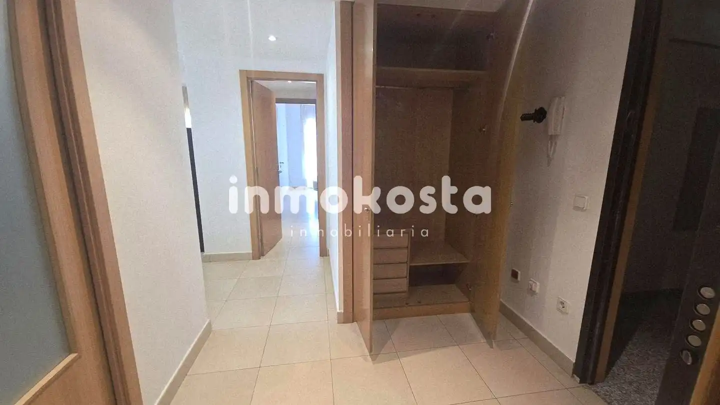 Habitación de Piso en venta en Benidorm con Aire acondicionado, Terraza y Trastero