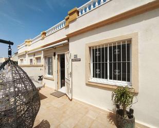 Vista exterior de Casa o xalet en venda en Orihuela amb Aire condicionat, Calefacció i Terrassa
