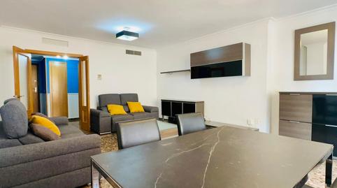 Foto 4 de Pis de lloguer a Avenida de Abril - 9 de Octubre, Valencia