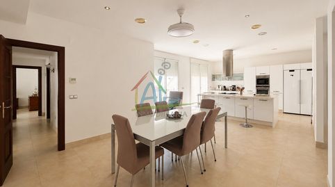 Edificio en venta en Lepe, 6 dormitorios.