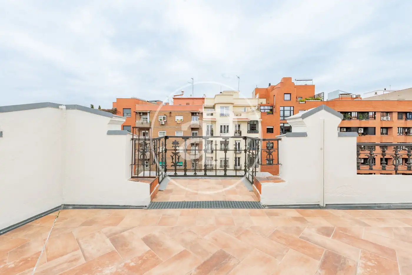 Vista exterior de Ático en venta en Madrid con Aire acondicionado, Calefacción y Terraza