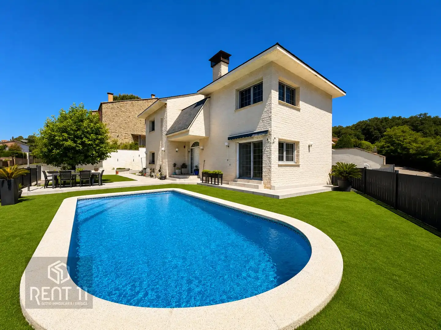 Schwimmbecken von Haus oder Chalet zum Verkauf in Girona mit Klimaanlage, Heizung und Abstellraum