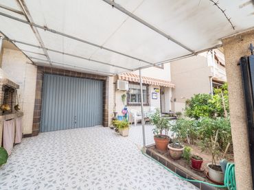 Reihenhaus mit Garten zum Verkauf in Los Cuarteros