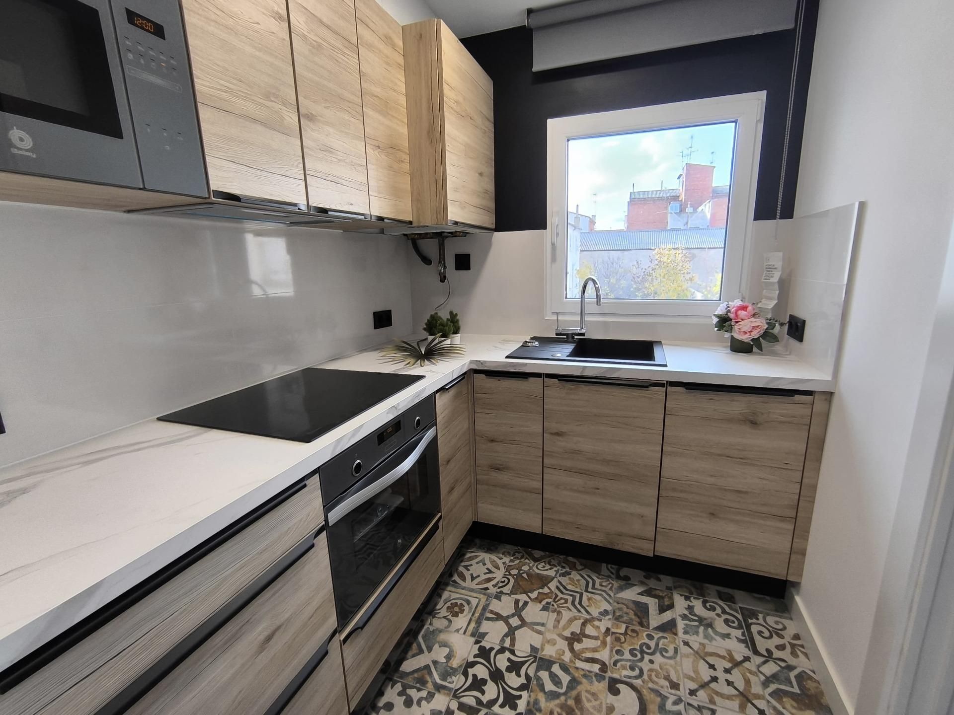 Apartament de lloguer a  DOCTOR FLEMING, 92, La Vega - La Sal