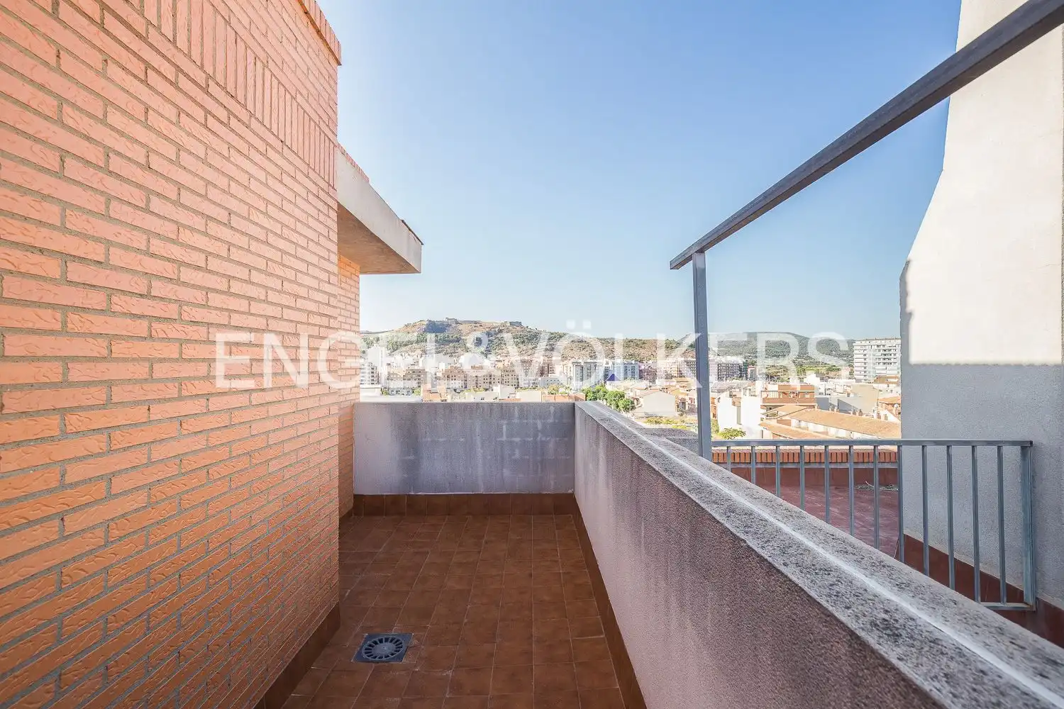 Terraza de Ático de alquiler en Sagunto / Sagunt con Aire acondicionado, Calefacción y Terraza