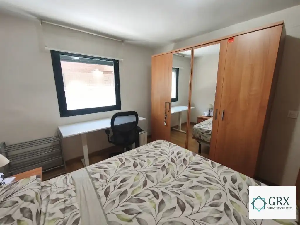 Bedroom of Flat for rent in Granada  with Air Conditioner, Heating and Storage room