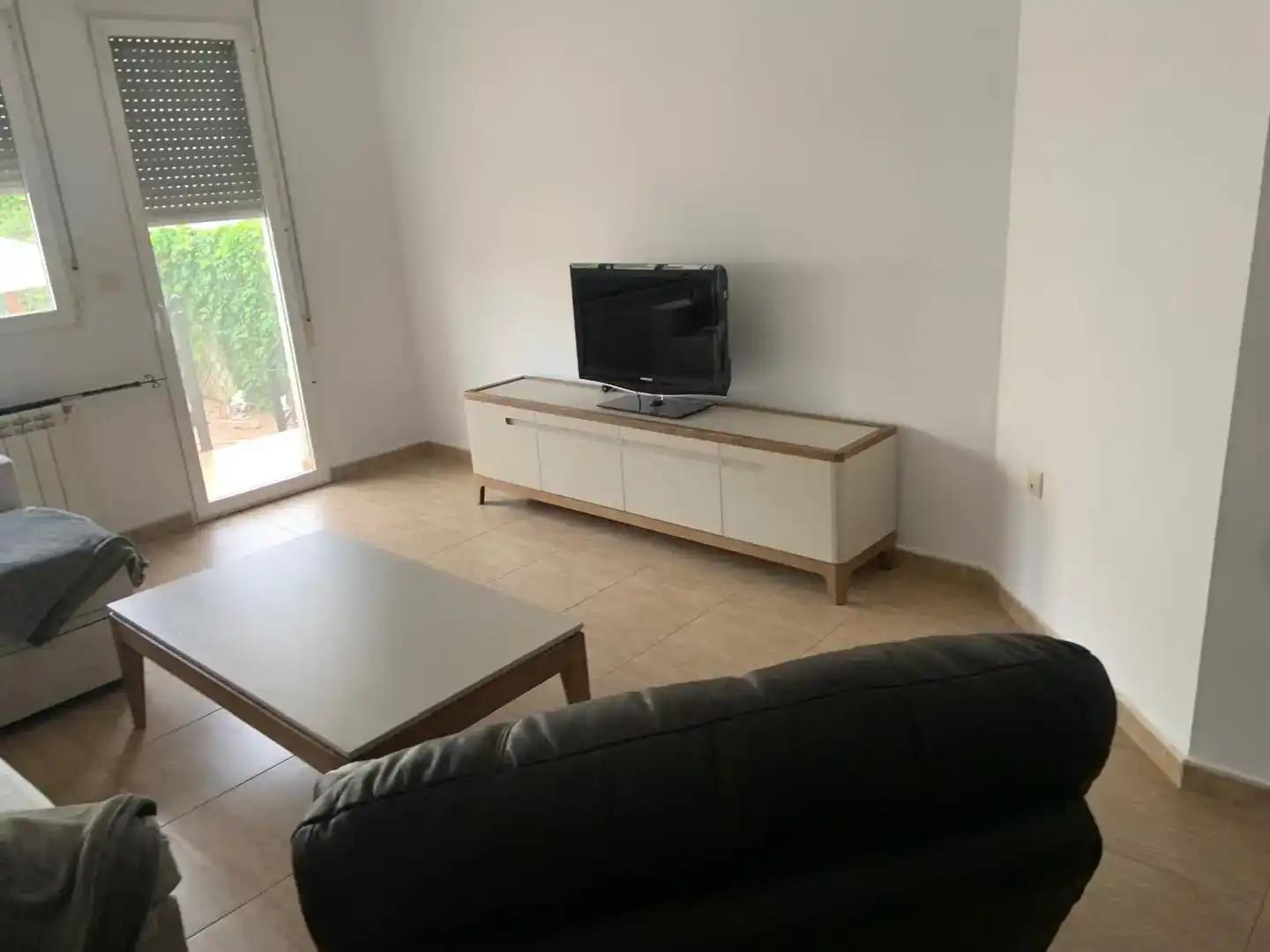 Sala d'estar de Casa adosada en venda en  Albacete Capital amb Aire condicionat