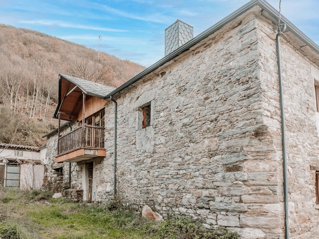 Vista exterior de Casa o xalet en venda en Barjas amb Aire condicionat