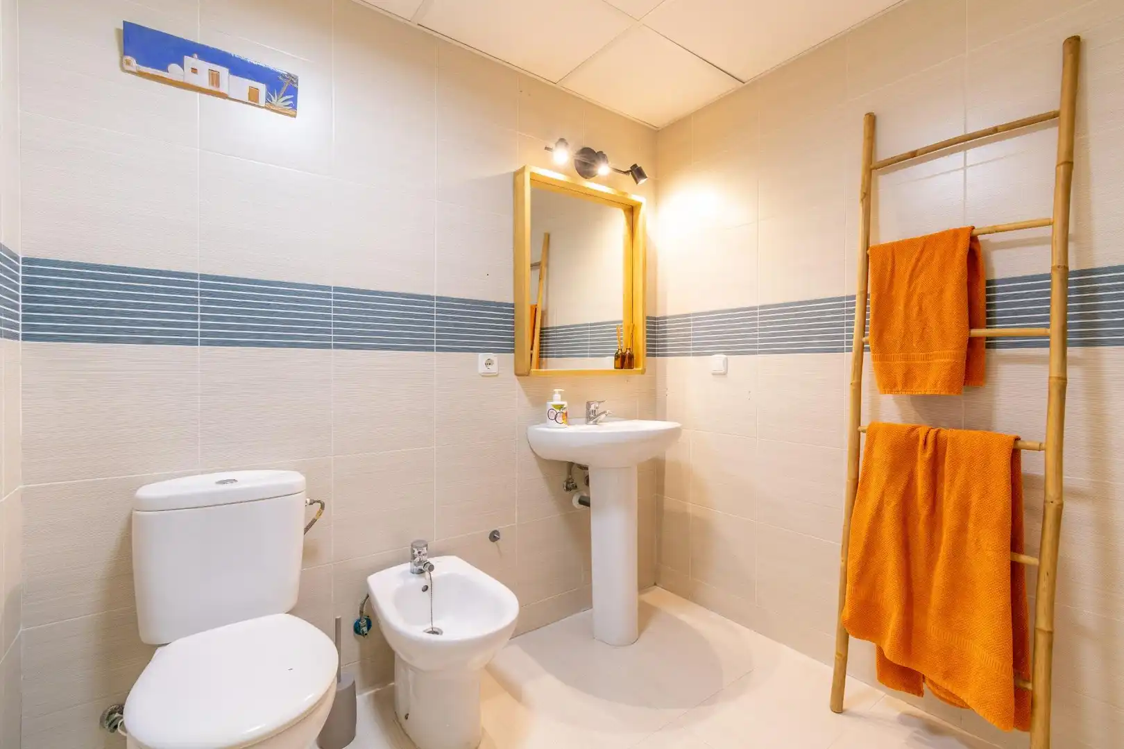 Baño de Piso en venta en Almería con Aire acondicionado, Calefacción y Balcón