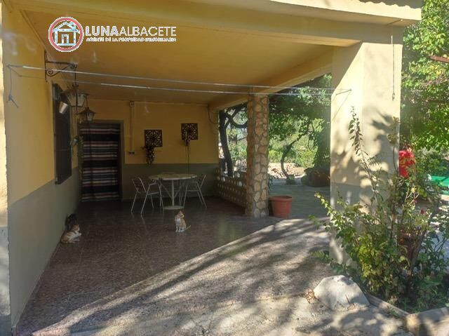 Vista exterior de Finca rústica en venda en  Albacete Capital amb Aire condicionat, Calefacció i Jardí privat