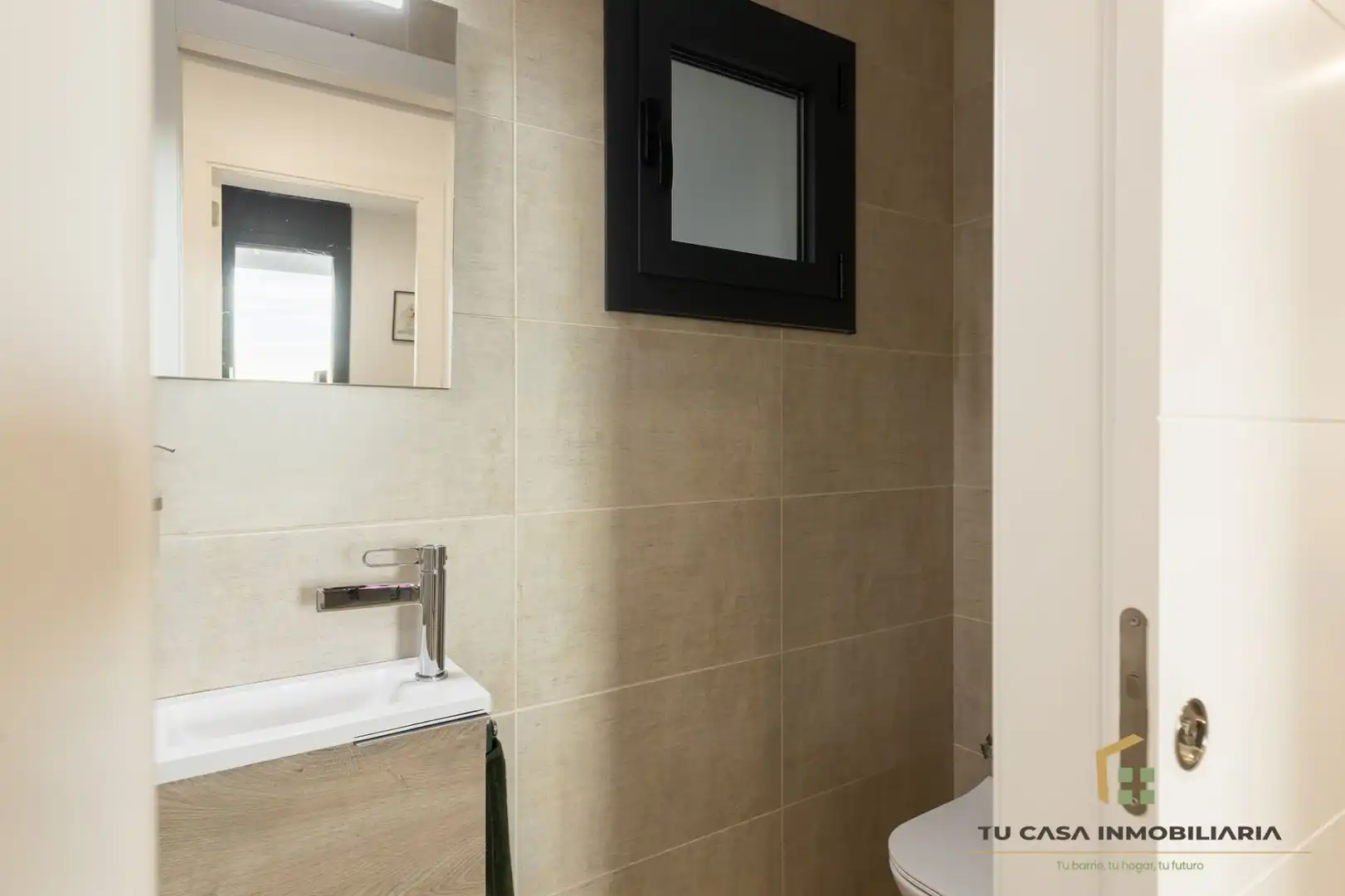Baño de Piso en venta en Badalona con Aire acondicionado y Calefacción