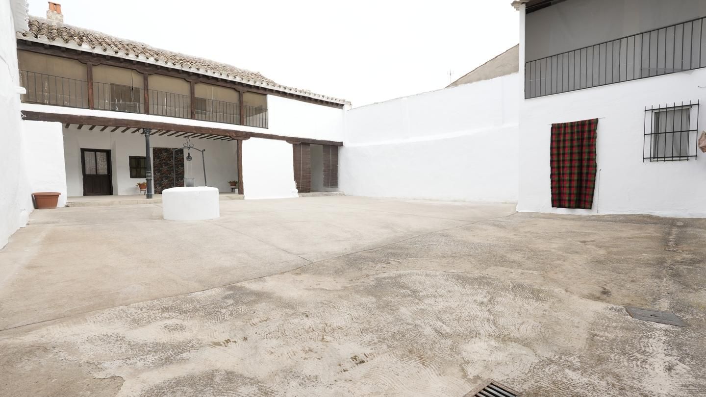 Vista exterior de Casa o xalet en venda en El Romeral amb Aire condicionat, Calefacció i Terrassa