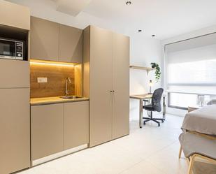 Kitchen of Flat to share in  Valencia Capital  with Air Conditioner and Terrace