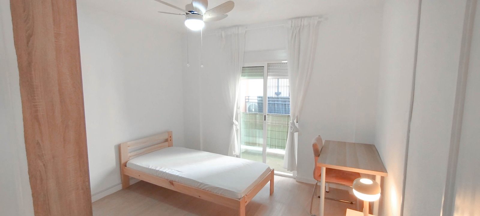 Bedroom of Flat to rent in  Granada Capital  with Furnished and Washing machine