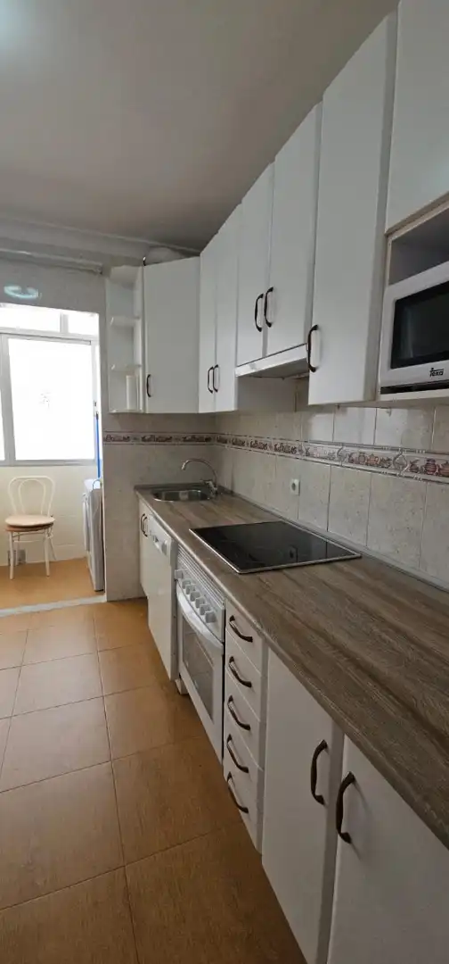 Cuina de Pis en venda en Puertollano amb Aire condicionat, Moblat i Balcó