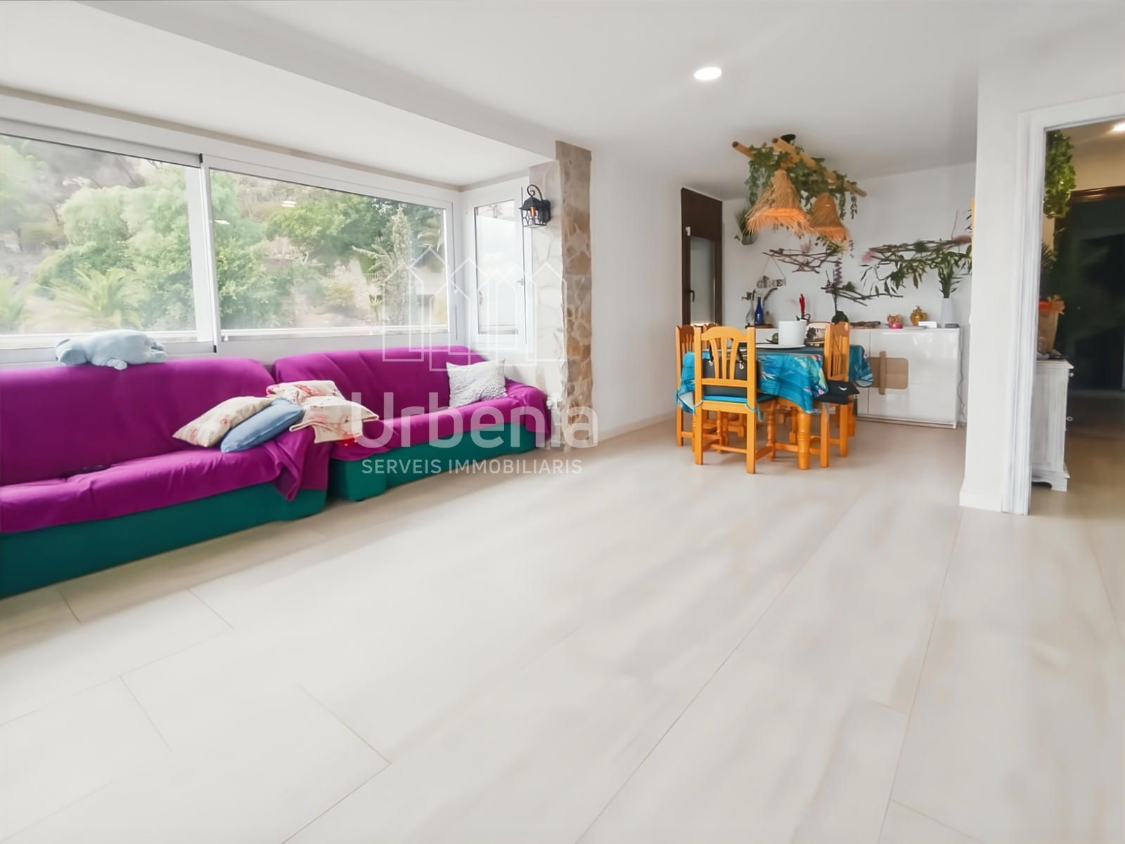 Sala d'estar de Pis en venda en Canet de Mar amb Calefacció i Terrassa