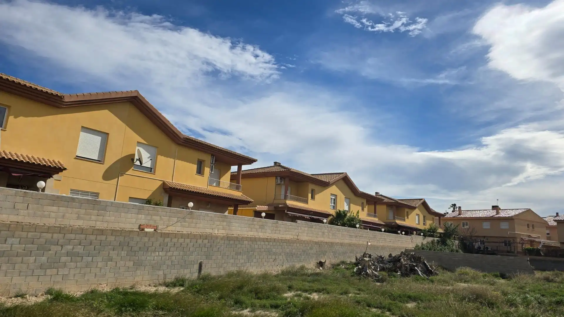 Vista exterior de Casa o chalet en venta en Elda con Aire acondicionado, Jardín privado y Terraza