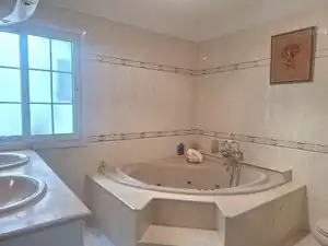 Bathroom of Buildings for sale in San Cristóbal de la Laguna