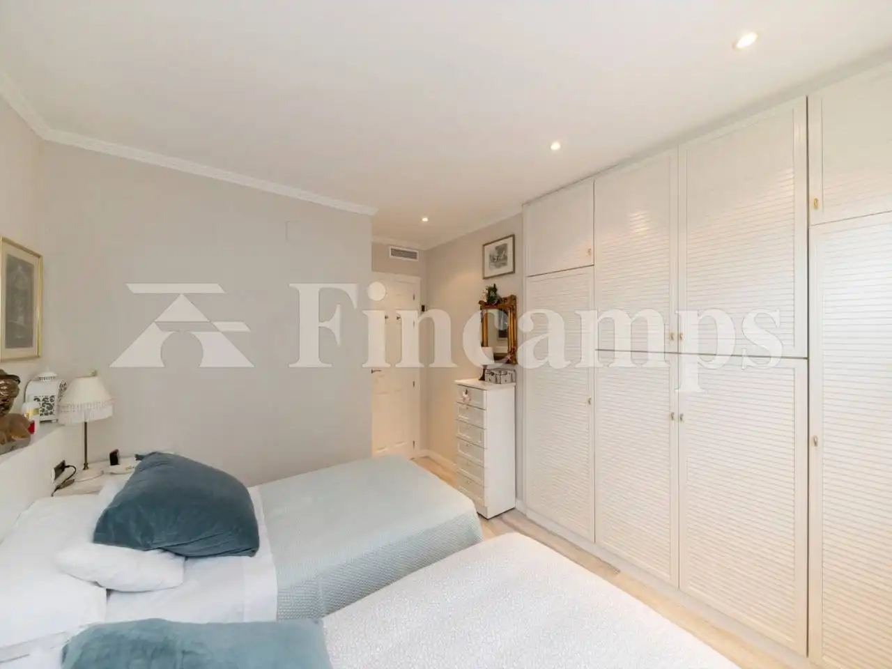 Bedroom of Flat for sale in Sant Quirze del Vallès  with Air Conditioner, Heating and Parquet flooring