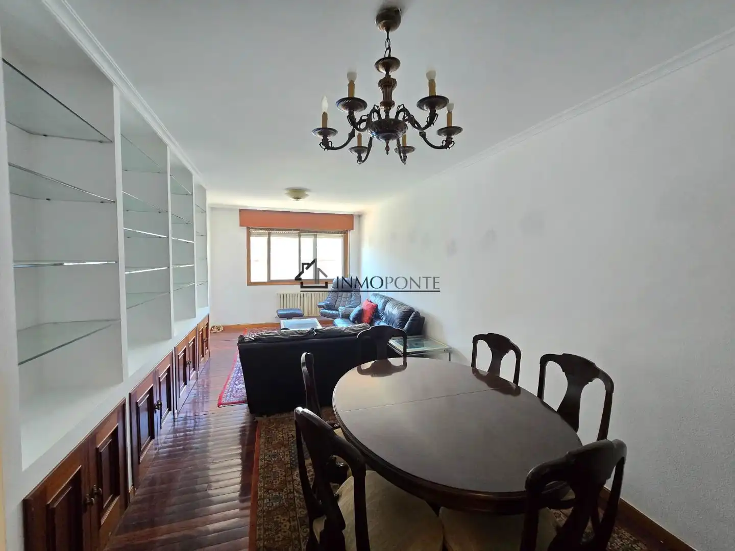 Sala d'estar de Pis en venda en Pontevedra Capital  amb Calefacció, Terrassa i Traster