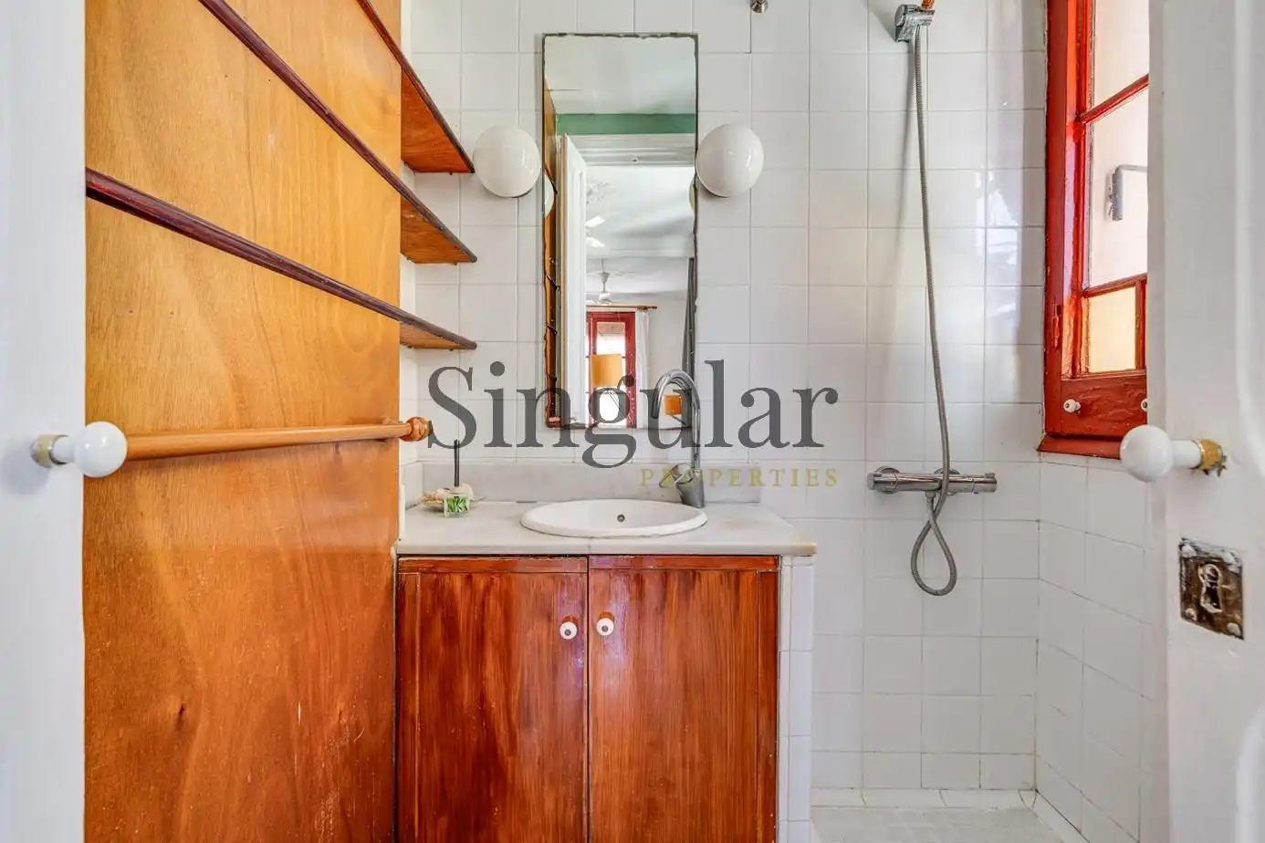 Habitación de Piso en venta en Barcelona con Balcón