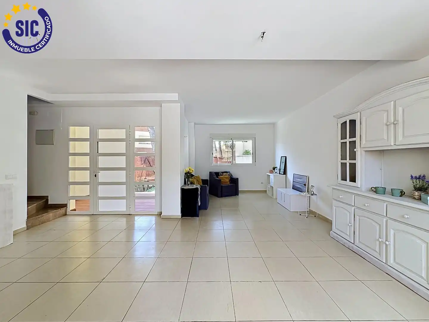 Casa adosada en venta en Serra con Jardín privado, Terraza y Piscina comunitaria