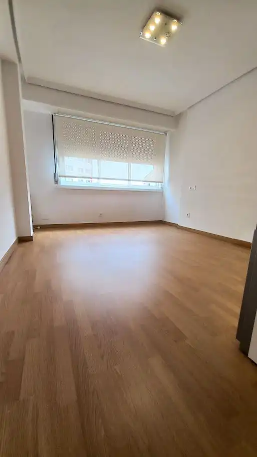 Habitación de Piso de alquiler en A Coruña Capital  con Calefacción y Parquet