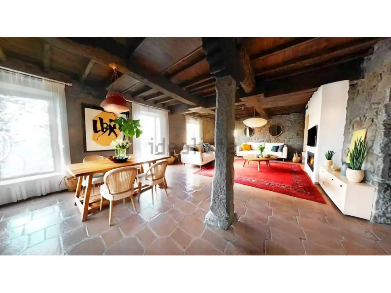 Casa con jardín en venta en Calle Barro Santa Baia 44
