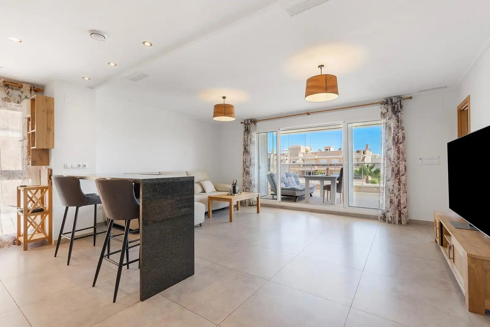 Apartment with terrace for sale in Calle CLAVO, imagen 8