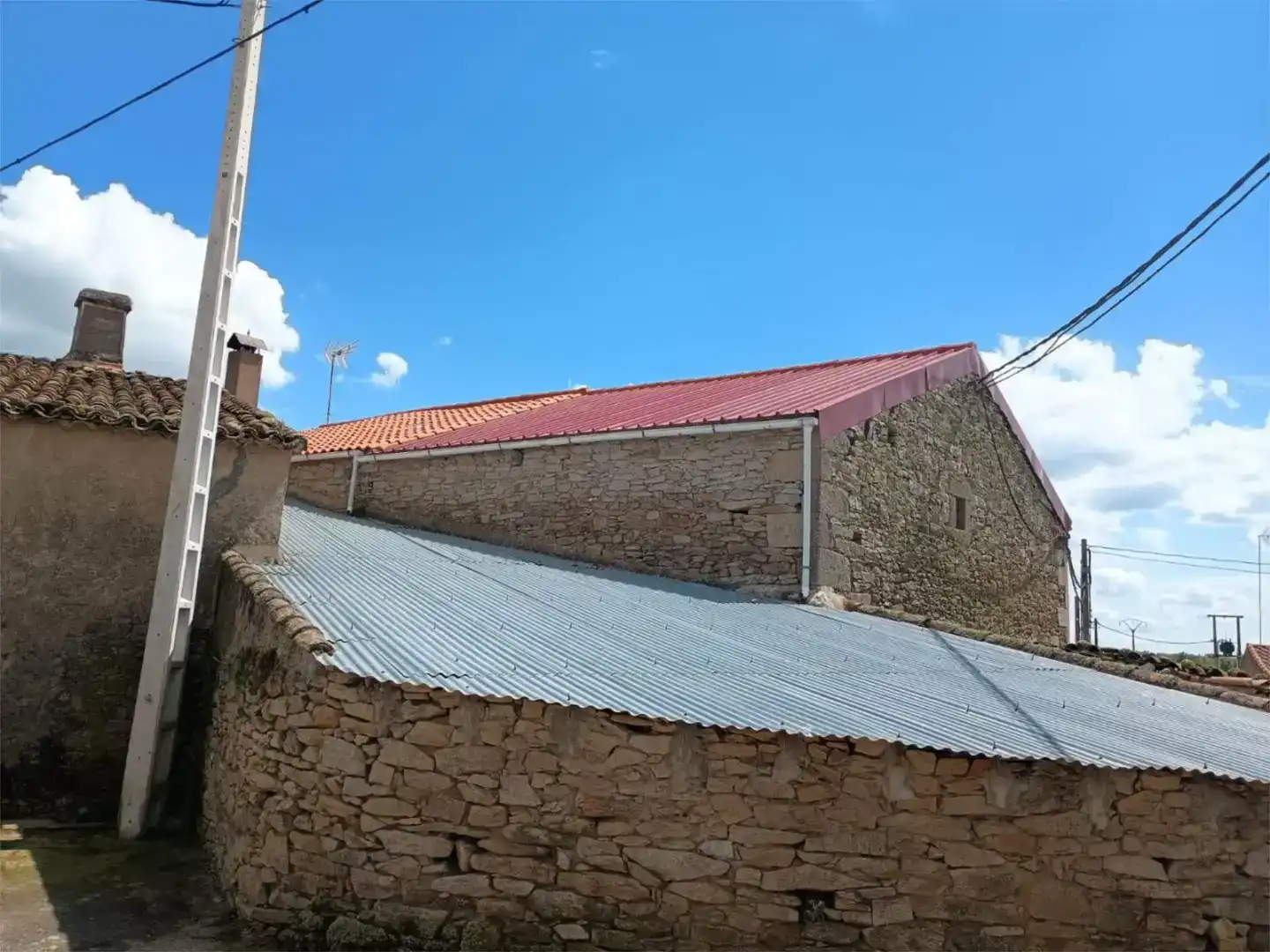 Exterior view of Flat for sale in Peralejos de Arriba  with Private garden, Storage room and Furnished