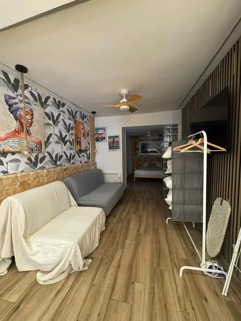 Habitación de Edificio en venta en Benidorm