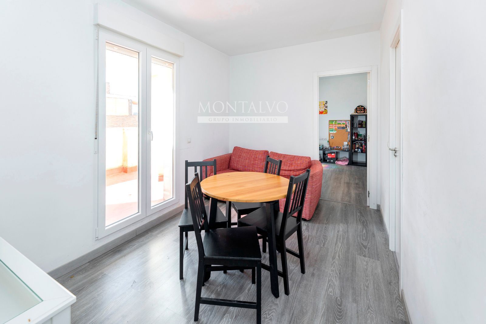 Flat to rent in Santa Bárbara, 4, Centro - Sagrario