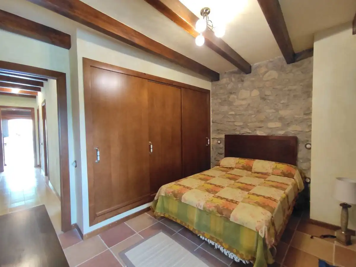 Habitación de Casa o chalet en venta en Sabiñánigo con Calefacción, Jardín privado y Terraza