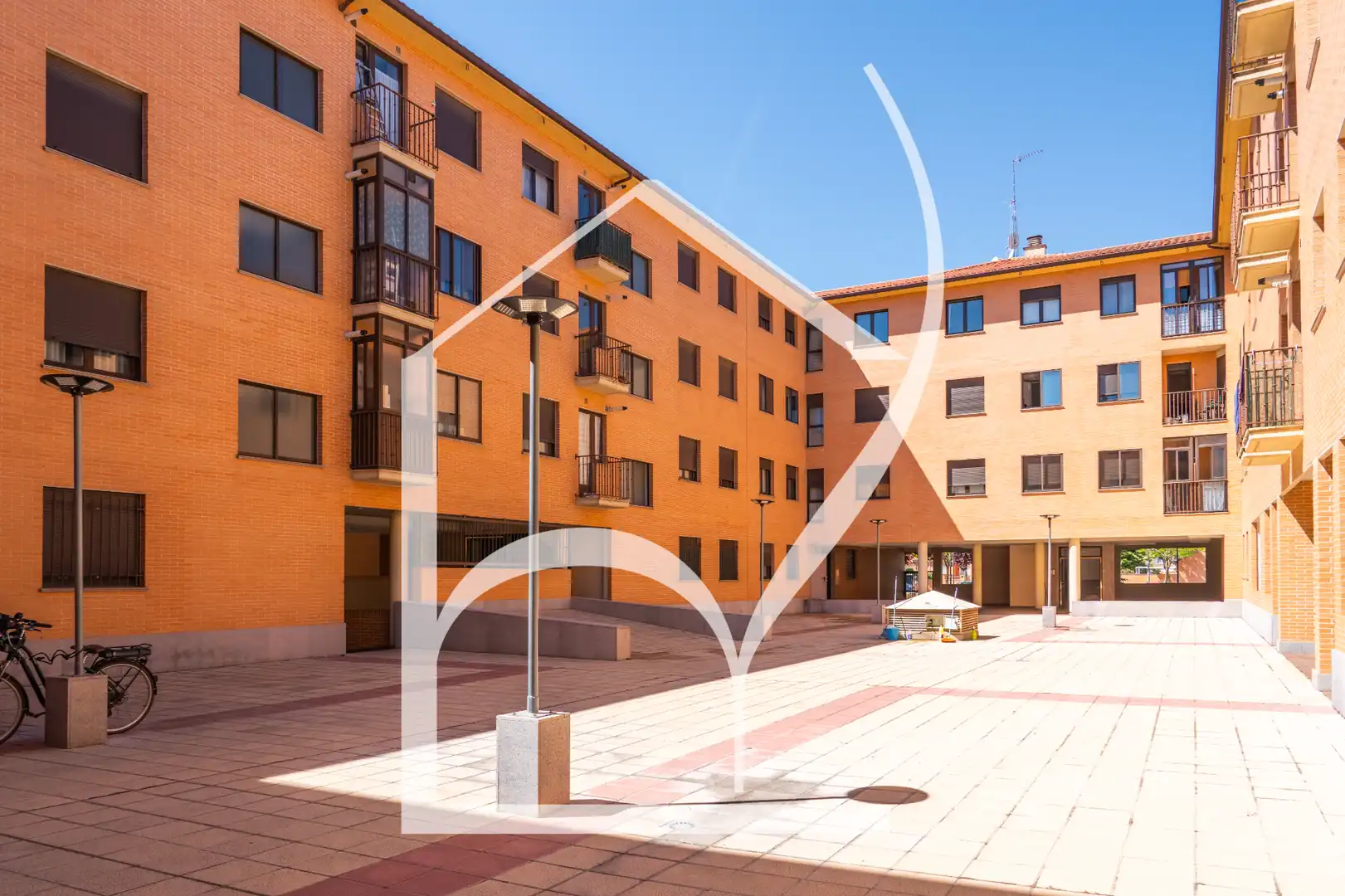 Außenansicht von Wohnung zum Verkauf in Salamanca mit Klimaanlage, Heizung und Möbliert