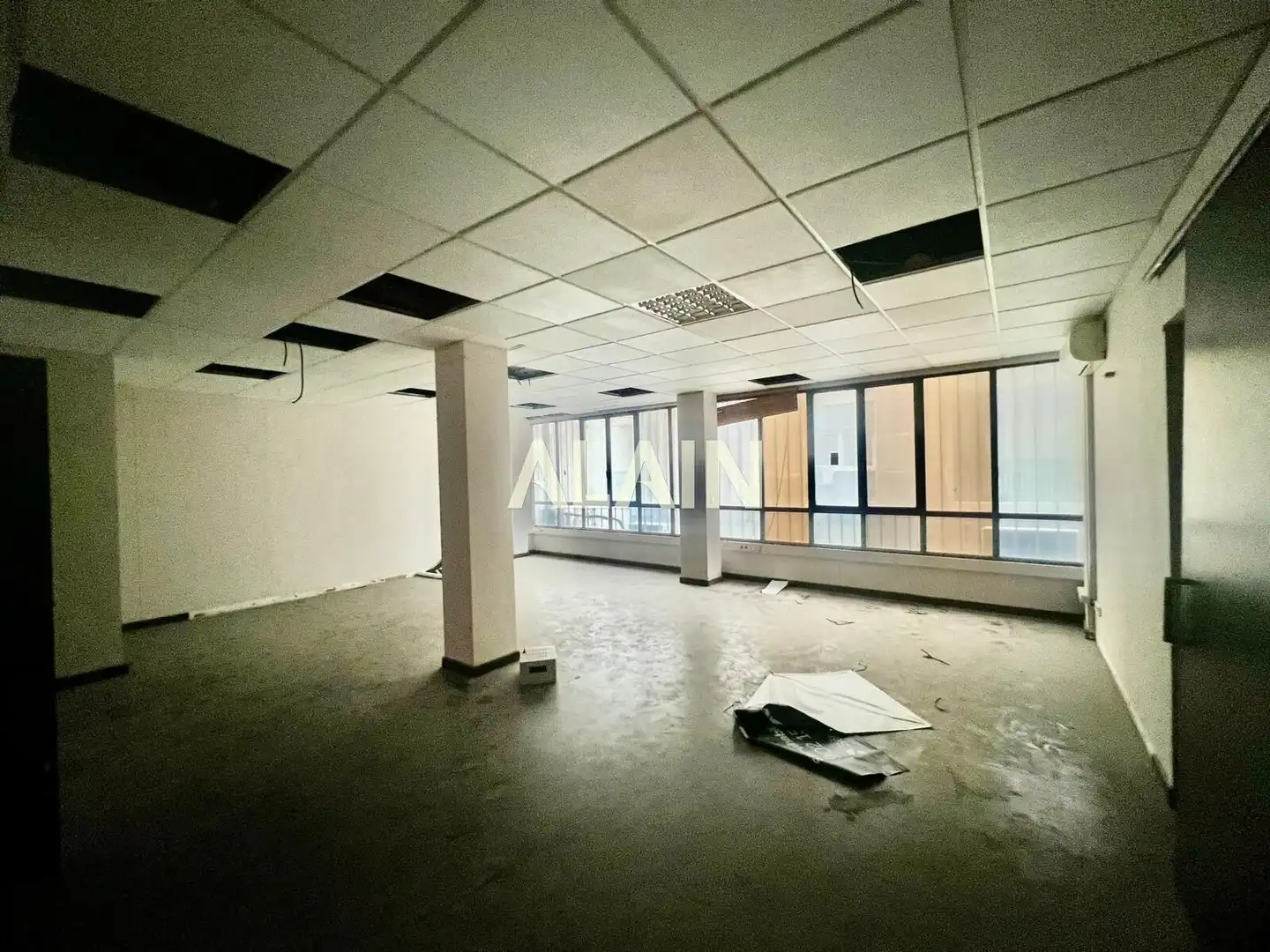 Oficina amb ascensor de lloguer a Ciutat Vella