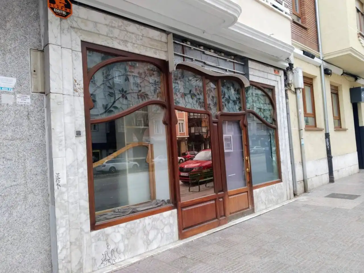 Local comercial en venta en Avenida Cid Campeador, imagen 2