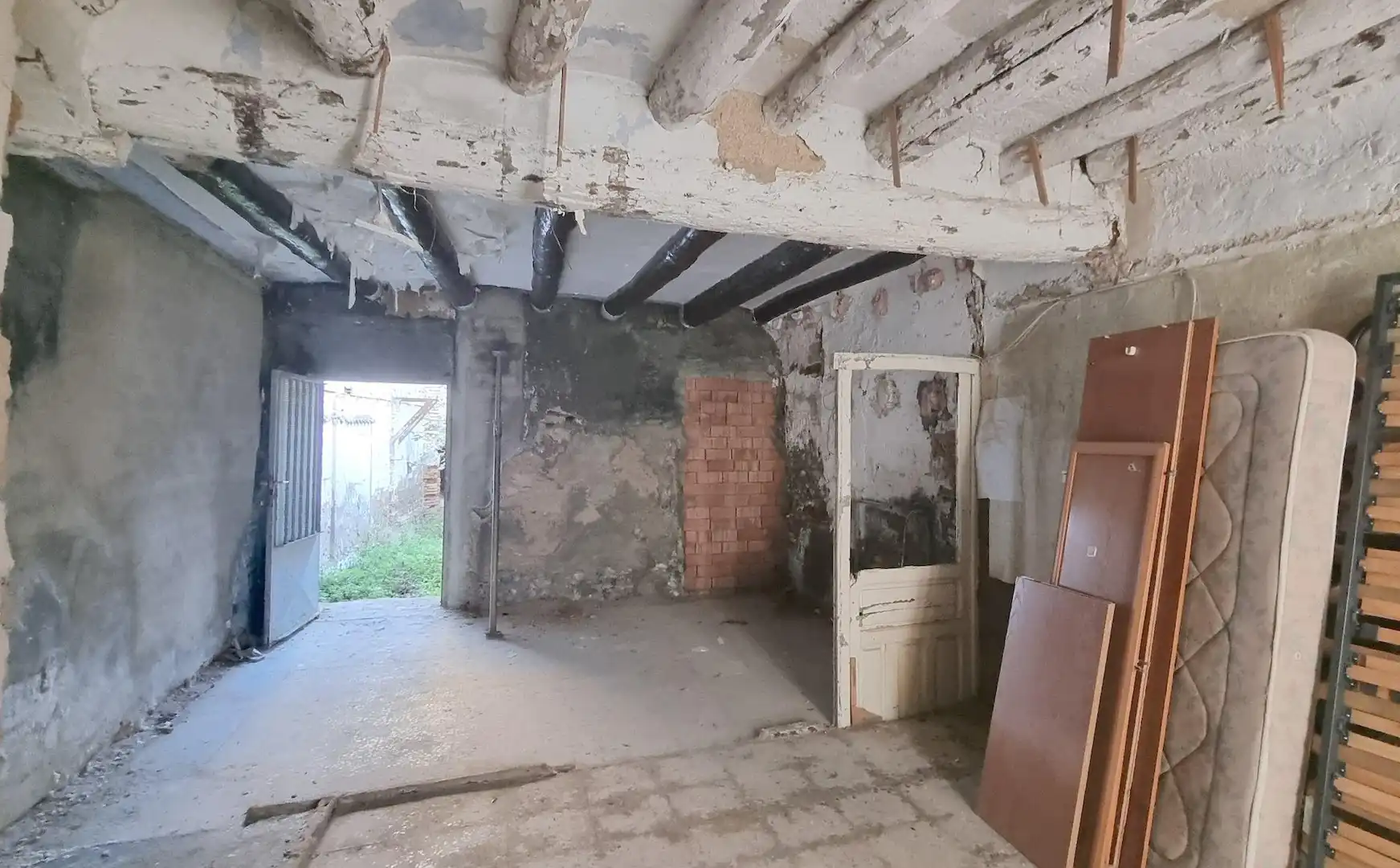 Haus oder Chalet zum Verkauf in Zaragoza mit Privatgarten und Terrasse