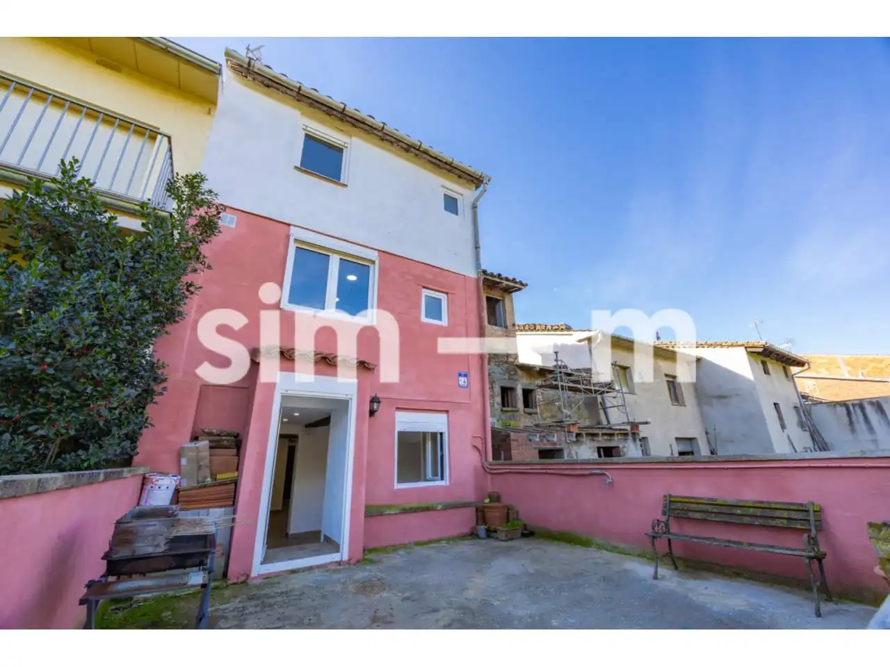Vista exterior de Casa o chalet en venta en L'Esquirol con Calefacción, Jardín privado y Alarma