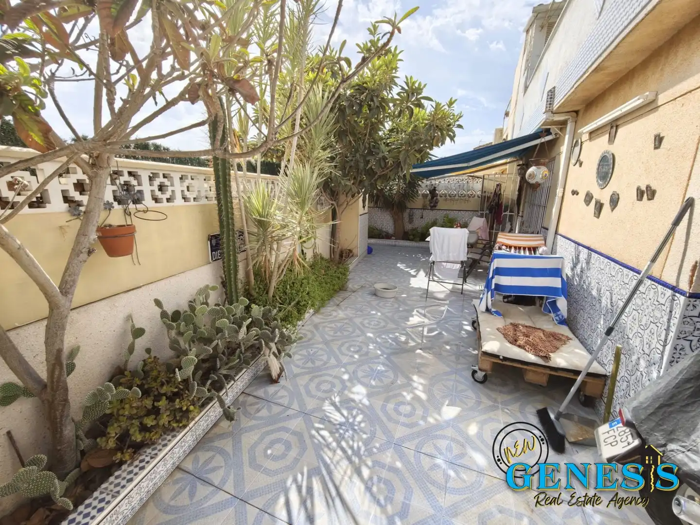 Jardí de Casa adosada en venda en Torrevieja amb Aire condicionat, Jardí privat i Terrassa