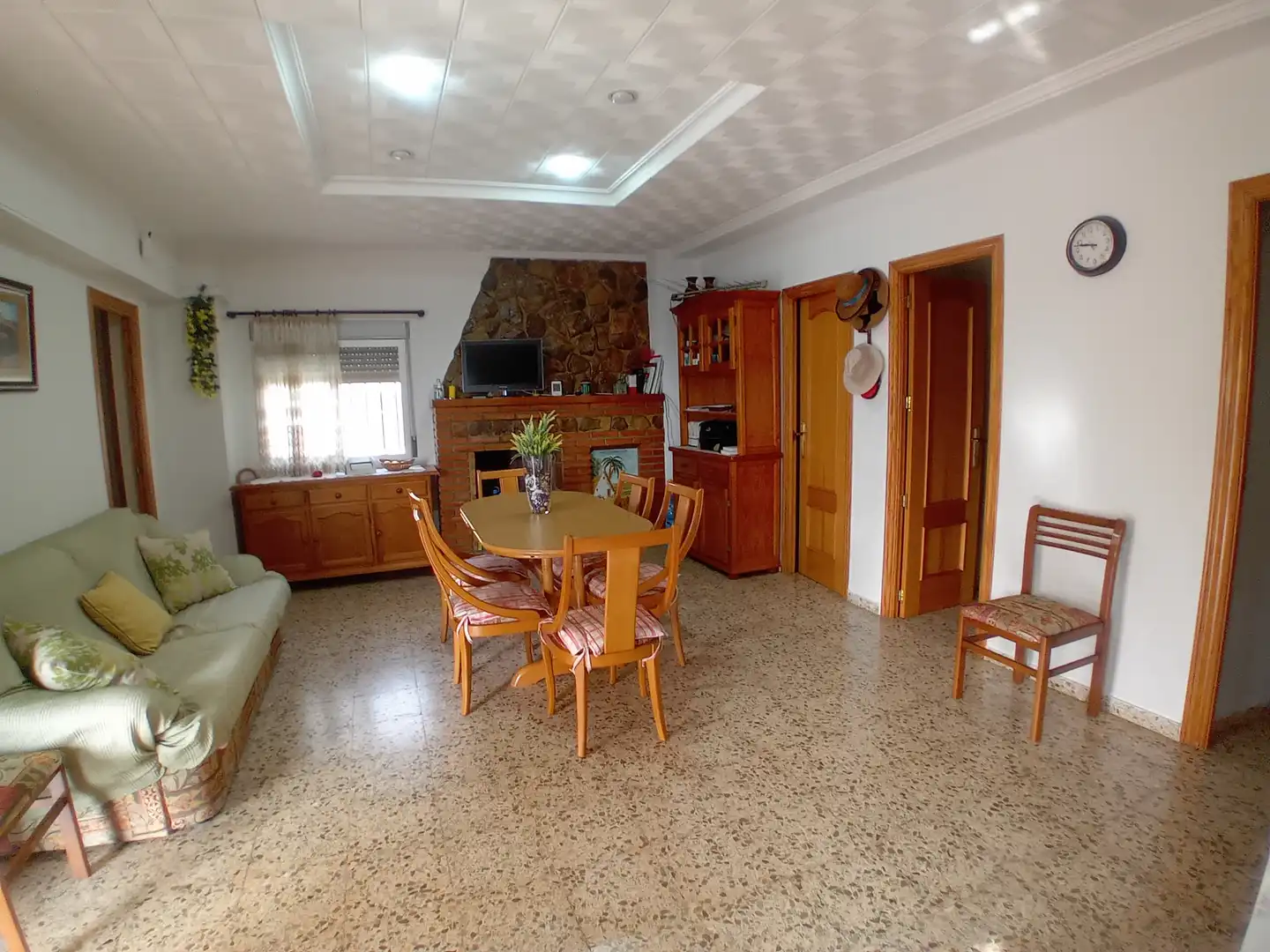 Detached house with pool for sale in Montserrat, imagen 4