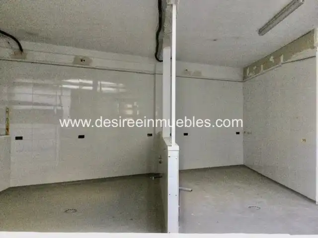 Local de lloguer a Carrer del Doctor Olóriz, Marxalenes