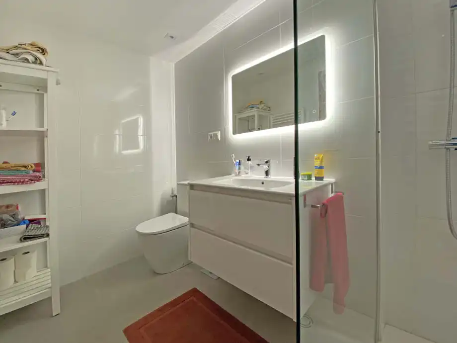 Baño de Piso en venta en Vitoria - Gasteiz con Calefacción, Parquet y Terraza